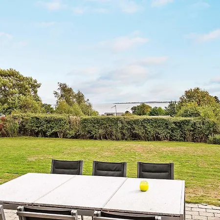 Three-bedroom Holiday In Faaborg 2