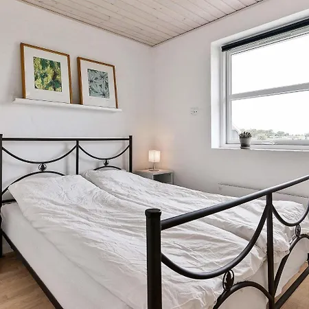 بيت للعطل Three-bedroom Holiday In Faaborg 2