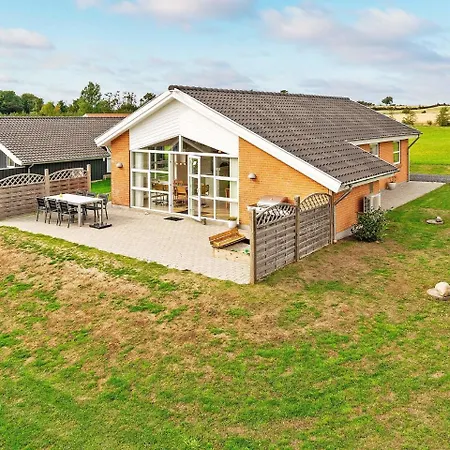 Three-bedroom Holiday In Faaborg 2 بيت للعطل Bøjden