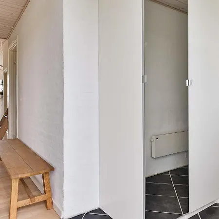 بيت للعطل Three-bedroom Holiday In Faaborg 2